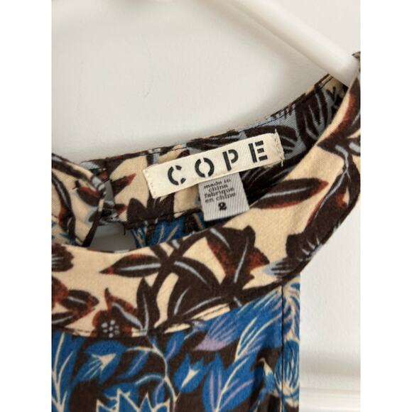 Urban Outfitters Fit & Flare Floral Dress - Size 2 - Picture 8 of 10